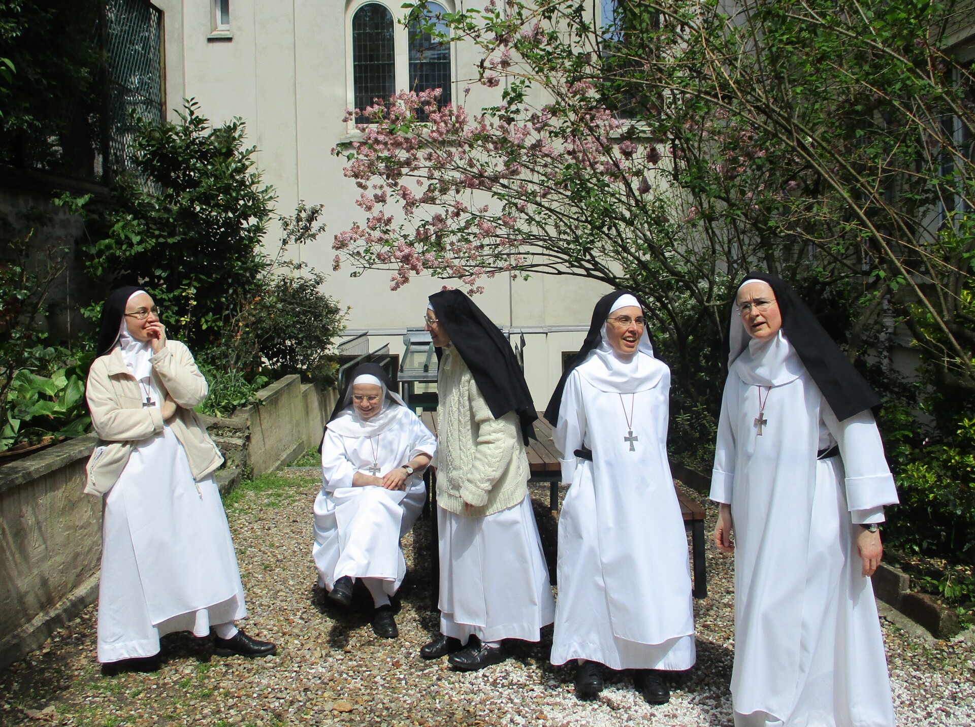 Sœurs bénédictines du Sacré-Cœur : Secrets d'abus révélés à Montmartre image 858c816a 4d99 449d ba48 32e39ef738be.png