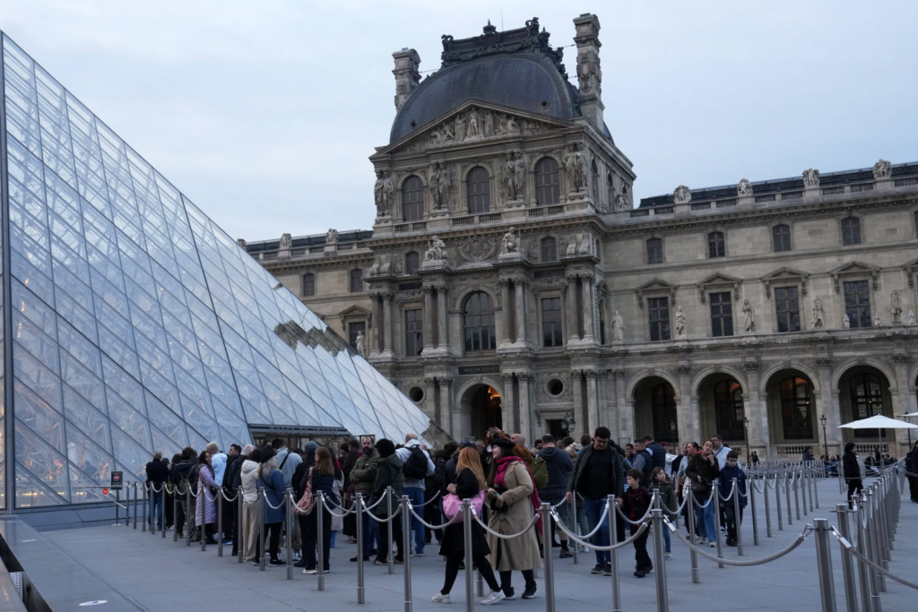 Démission du président du musée du Louvre : révélations et scandales image 6fe71f67 7625 4b2e a02a 2b034596d1f9.png