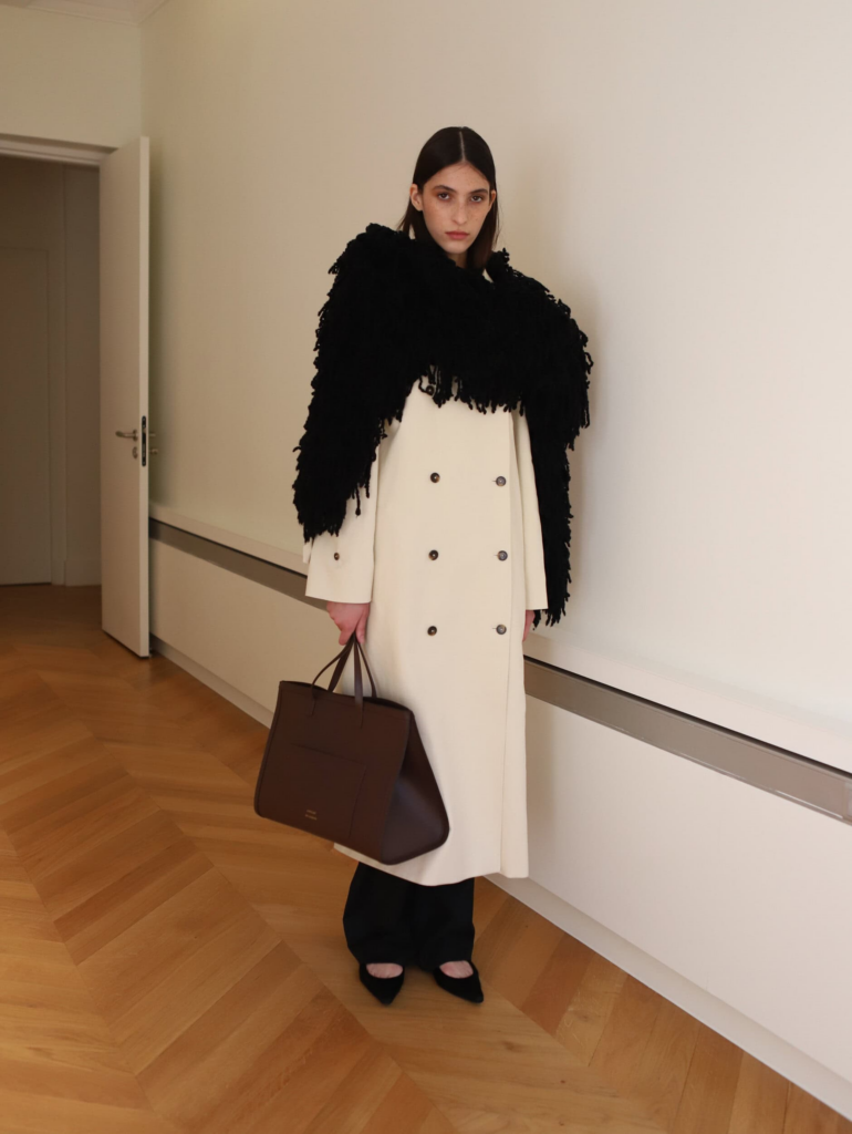 Loulou de Saison : La montée fascinante d'une marque de mode française image e25c8b8b 807c 48db b12e 9e7a64f86b6c.png